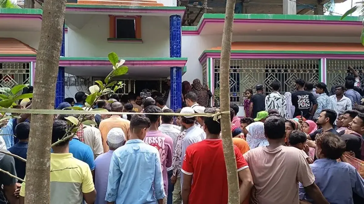 কাপাসিয়ায় একই পরিবারের ৫ জনকে গলা কেটে হত্যা, স্বামী পলাতক