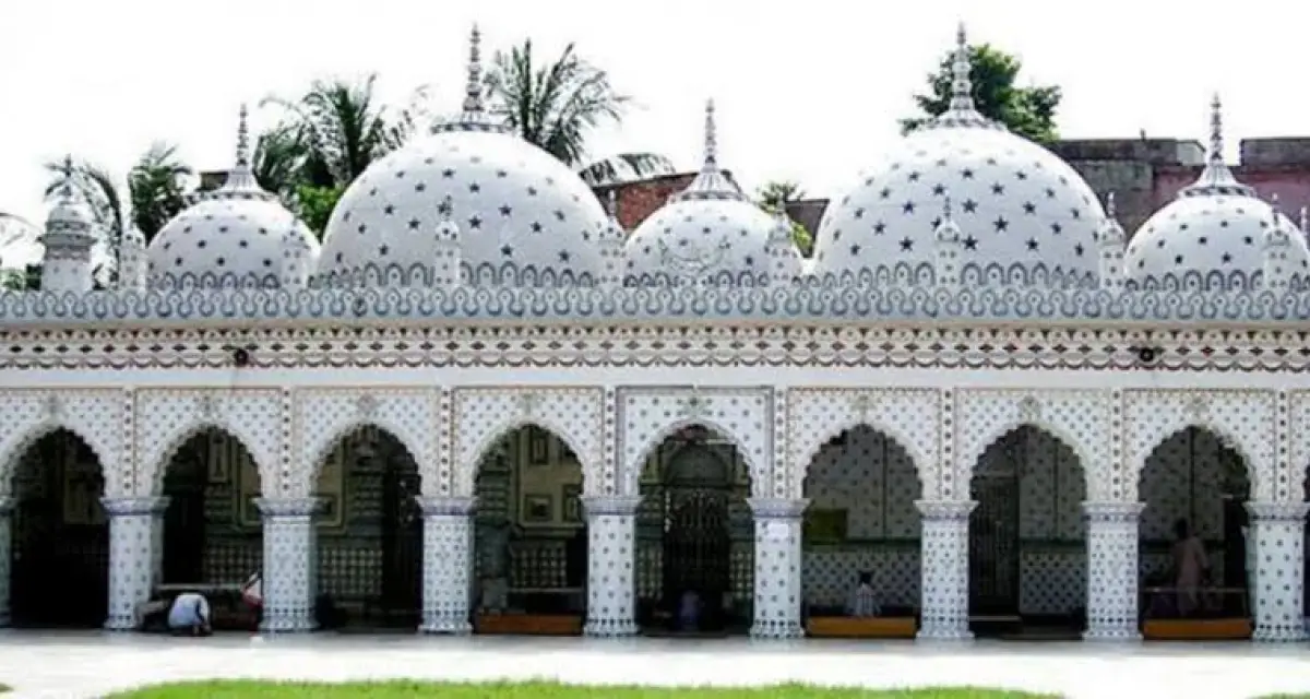 দেশে মোট মসজিদ সাড়ে ৩ লাখ, শীর্ষে ঢাকা: ইসলামিক ফাউন্ডেশন