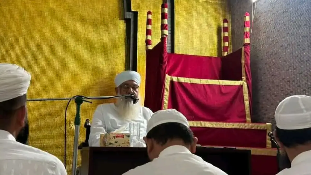 বাংলাদেশকে বিশ্বের বুকে সেরা ও আদর্শ দেশ হিসেবে গড়ে তুলুন: বায়তুল মোকাররমে আল্লামা সাজ্জাদ নোমানী